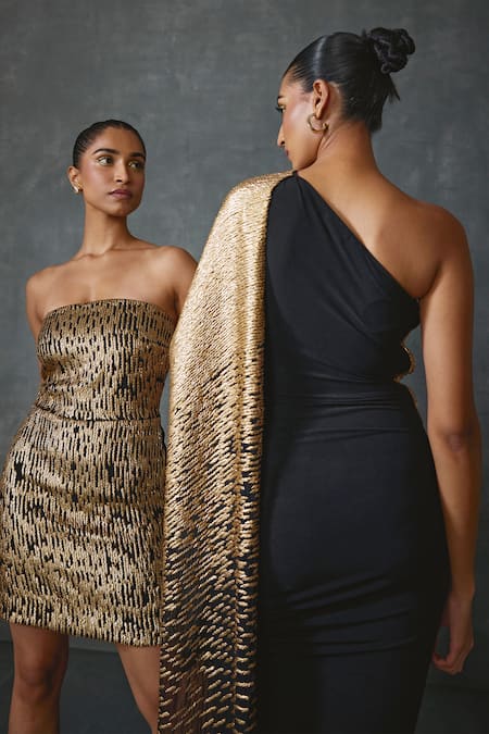 Buy Namrata Joshipura Black Jersey One Shoulder Bark Hand Embellished Attached Draped Gown Online at Aza Fashions Buy_Namrata Joshipura_Black Jersey One Shoulder Bark Hand Embellished Attached Draped Gown _Online_at_Aza_Fashions