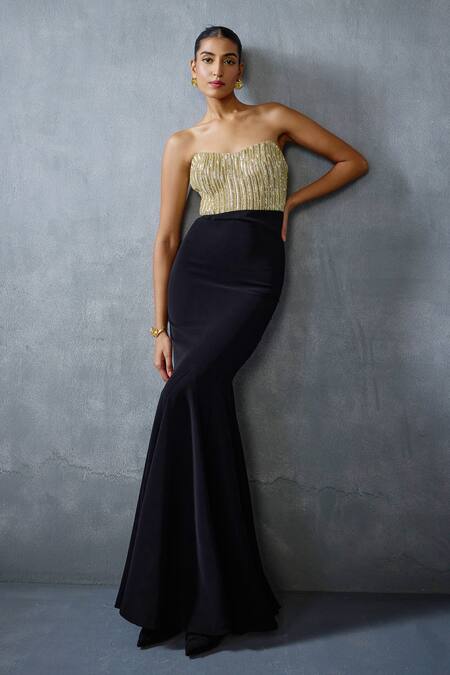 Namrata Joshipura_Black Satin Beads Sweetheart Neck Glissara Embellished Gown _at_Aza_Fashions