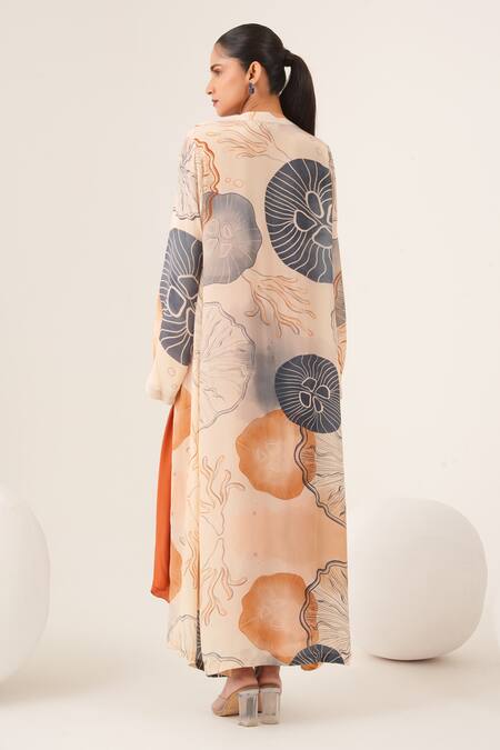 Shop Label Shristi Chetani Peach Crepe Mandarin Collar, Scoop Neck Pattern Overlay Jacket With Dress at Aza Fashions Shop_Label Shristi Chetani_Peach Crepe Mandarin Collar, Scoop Neck Pattern Overlay Jacket With Dress_at_Aza_Fashions