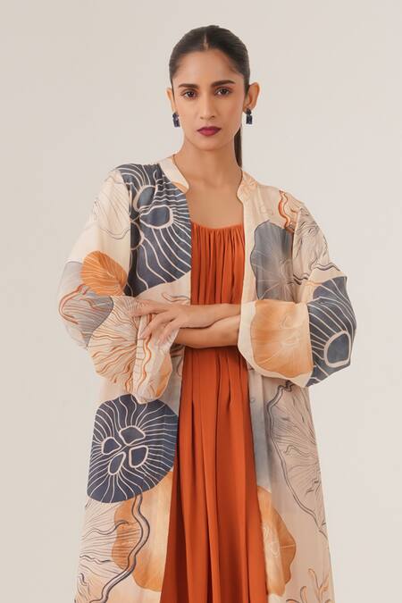 Buy Label Shristi Chetani Peach Crepe Mandarin Collar, Scoop Neck Pattern Overlay Jacket With Dress Online at Aza Fashions Buy_Label Shristi Chetani_Peach Crepe Mandarin Collar, Scoop Neck Pattern Overlay Jacket With Dress_Online_at_Aza_Fashions