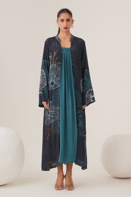 Label Shristi Chetani Blue Crepe Mandarin Collar, Round Neck Pattern Overlay Jacket With Solid Dress Online at Aza Fashions Label Shristi Chetani_Blue Crepe Mandarin Collar, Round Neck Pattern Overlay Jacket With Solid Dress_Online_at_Aza_Fashions