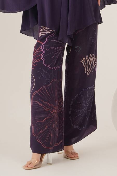 Buy_Label Shristi Chetani_Purple Crepe Cut Work V-neck Abstract Embellished Top With Pant_Online_at_Aza_Fashions