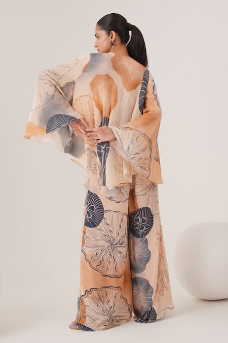 Label Shristi Chetani Abstract Print Boxy Top With Pant 