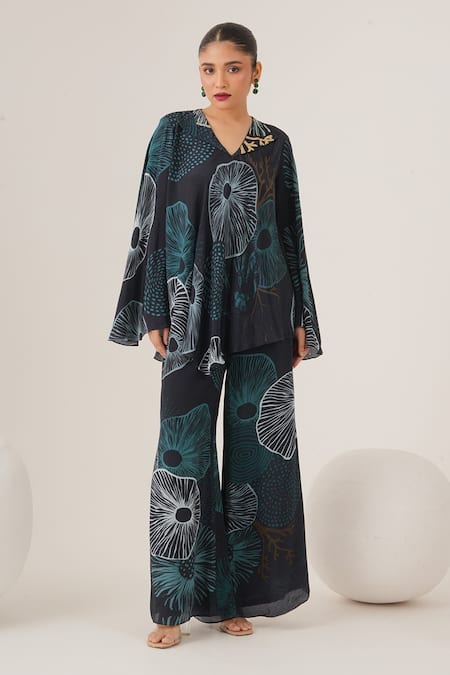 LABEL SHRISTI CHETANI Abstract Print Boxy Top & Pant Set 