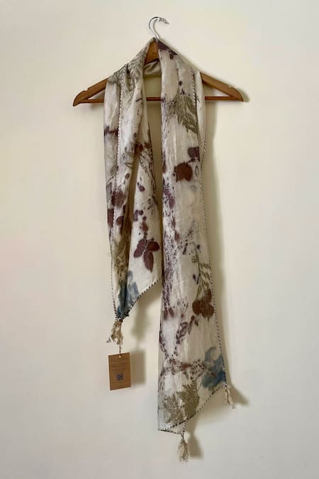 Jasmine Bains Family Of Roses Print Scarf 