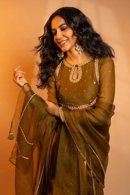 Buy_Almaari By Pooja Patel_Green Chanderi, Silk, Organza Parijat Mirror Embroidered Anarkali Pant Set 