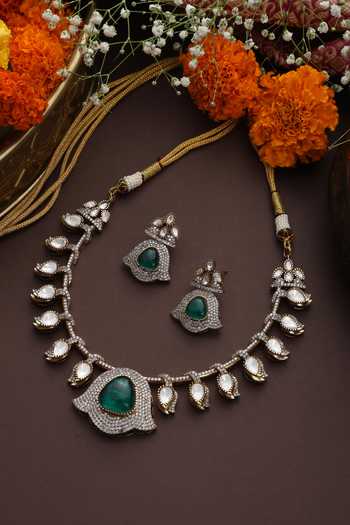 Buy_Swabhimann_Green Stones, Zari Tribal Teardrop Polki Necklace Set _Online_at_Aza_Fashions