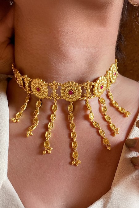 Shop_ZARIIN_Red Legacy Tassel Choker Necklace _Online_at_Aza_Fashions