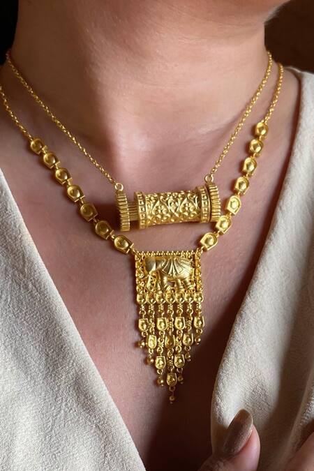 Buy_ZARIIN_Gold Plated Timeless Tusk Pendant Necklace _Online_at_Aza_Fashions