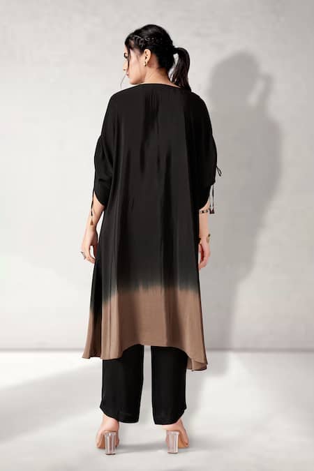 Shop Aditi Somani Black Crepe Sequins, Tassels V-neck Ombre Kaftan With Pant at Aza Fashions Shop_Aditi Somani_Black Crepe Sequins, Tassels V-neck Ombre Kaftan With Pant _at_Aza_Fashions