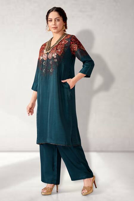 Buy Aditi Somani Blue Silk Sequins, Beads V-neck Embroidered Kurta Set Online at Aza Fashions Buy_Aditi Somani_Blue Silk Sequins, Beads V-neck Embroidered Kurta Set _Online_at_Aza_Fashions