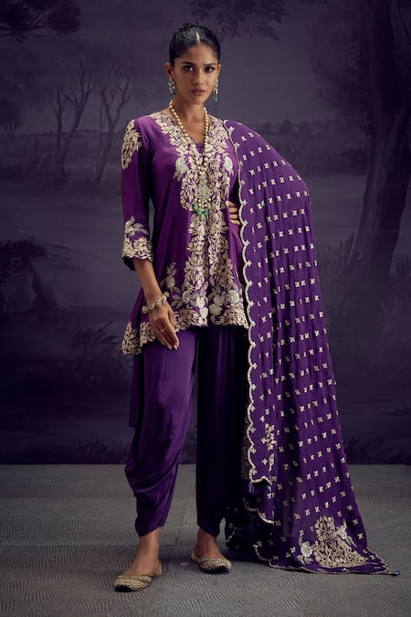Aditi Somani Purple Silk Embroidery V-neck Floral Short Tunic Set