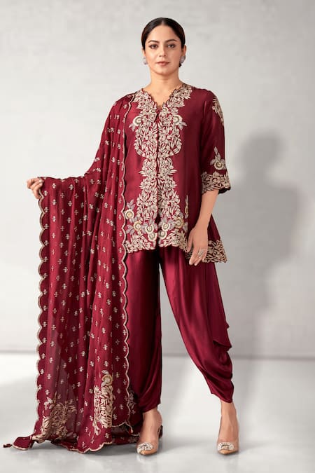 Aditi Somani Maroon Silk Embroidery V-neck Floral Slit Tunic Set