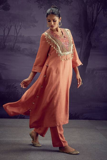 Aditi Somani_Peach Nylon, Silk Tassels V-neck Patola Yoke Kurta With Pant _Online_at_Aza_Fashions