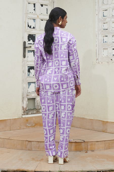 Khajoor Studio Hakuna Matata Cotton Shirt With Pant 