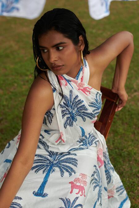 Buy Khajoor Studio Blue Velvet Halter Neck Le Fete Khajoor Panther Dress Online at Aza Fashions Buy_Khajoor Studio_Blue Velvet Halter Neck Le Fete Khajoor Panther Dress _Online_at_Aza_Fashions