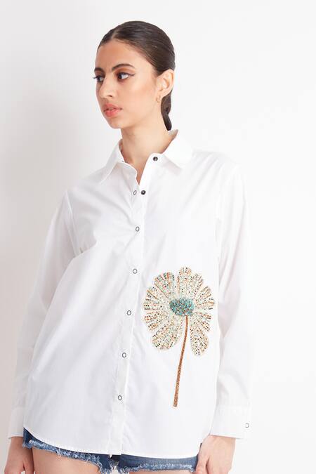 Buy_Richaa Goenka_White Cotton Embroidery Floral Collared Neck Shirt _Online_at_Aza_Fashions