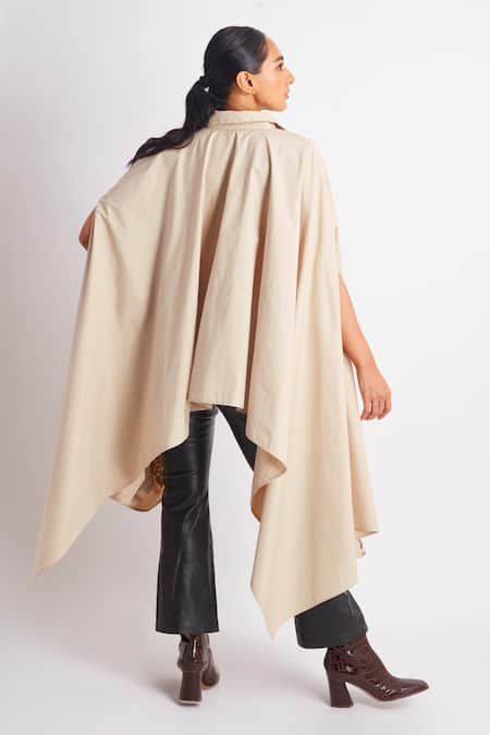 Richaa Goenka Rose Applique Embroidered Cape 