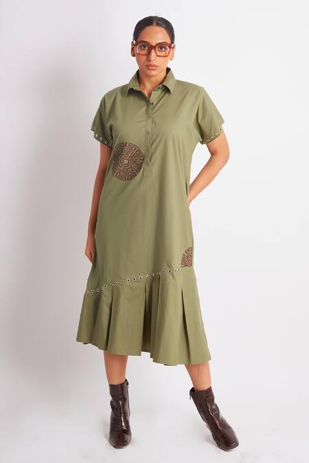 Buy_Richaa Goenka_Green Cotton Embroidery Collared Leather Applique Dress _Online_at_Aza_Fashions