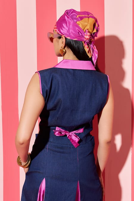 Ananya Agrawal Label Contrast Collar Waistcoat & Skirt 