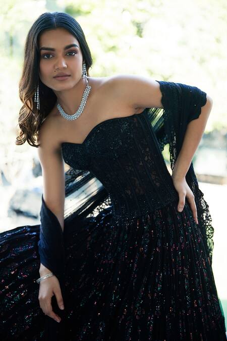 Buy_Basanti - Kapde Aur Koffee_Black Sequins, Cut Work, Beads Sweetheart Neck Embroidered Lehenga And Corset Set