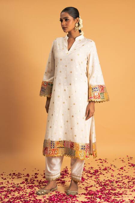 Sitaraa Ivory Organza, Chanderi Sequins, Gota Patti, Divya Geometric Woven Kurta Set Online at Aza Fashions Sitaraa_Ivory Organza, Chanderi Sequins, Gota Patti, Divya Geometric Woven Kurta Set_Online_at_Aza_Fashions