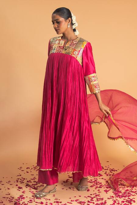 Shop_Sitaraa_Pink Organza, Chanderi Embroidery, Sequins, Surmaya Gathered Kurta Pant Set_Online_at_Aza_Fashions