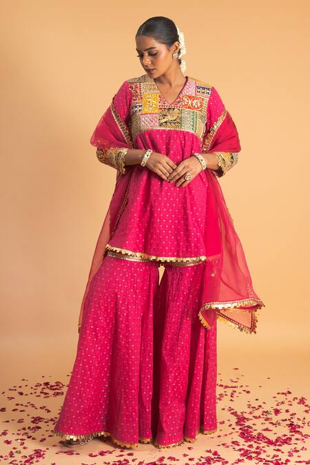 Shop_Sitaraa_Pink Chanderi, Organza Gota Patti, Prabha Geometric Woven Kurta Sharara Set_at_Aza_Fashions