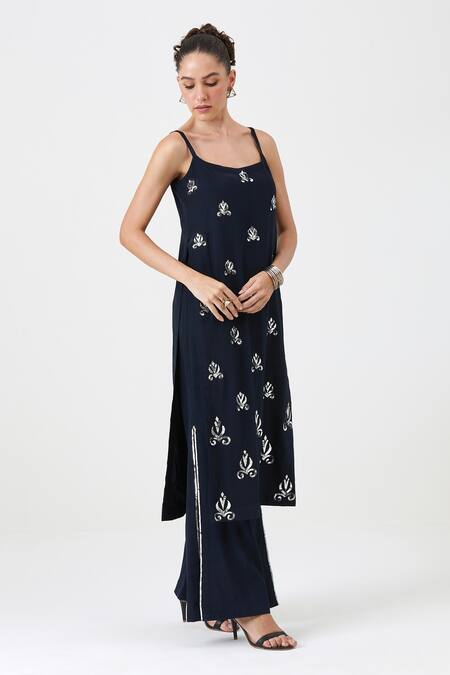 Shop Sitaraa Blue Crepe, Silk, Chiffon Mirrors Scoop Shaam Floral Embroidered Kurta Pant Set Online at Aza Fashions Shop_Sitaraa_Blue Crepe, Silk, Chiffon Mirrors Scoop Shaam Floral Embroidered Kurta Pant Set _Online_at_Aza_Fashions