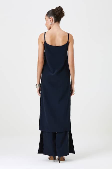 Sitaraa Blue Crepe, Silk, Chiffon Mirrors Scoop Shaam Floral Embroidered Kurta Pant Set Online at Aza Fashions Sitaraa_Blue Crepe, Silk, Chiffon Mirrors Scoop Shaam Floral Embroidered Kurta Pant Set _Online_at_Aza_Fashions