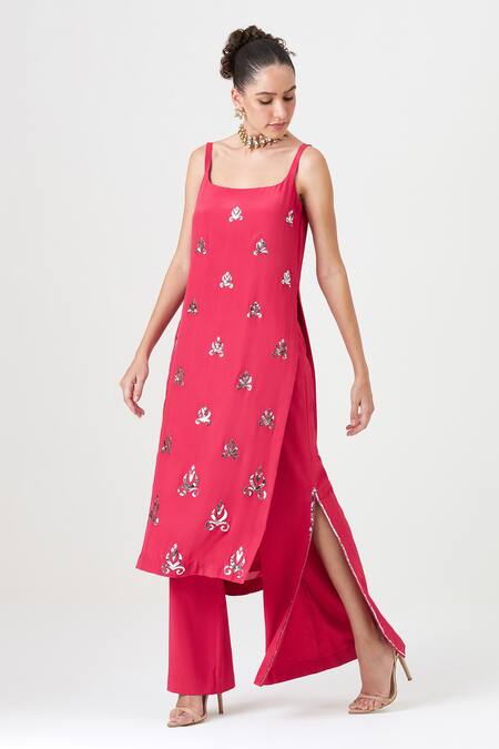 Buy Sitaraa Pink Crepe, Silk, Chiffon Embroidery, Mirrors Scoop Seher Motif Kurta Pant Set Online at Aza Fashions Buy_Sitaraa_Pink Crepe, Silk, Chiffon Embroidery, Mirrors Scoop Seher Motif Kurta Pant Set _Online_at_Aza_Fashions