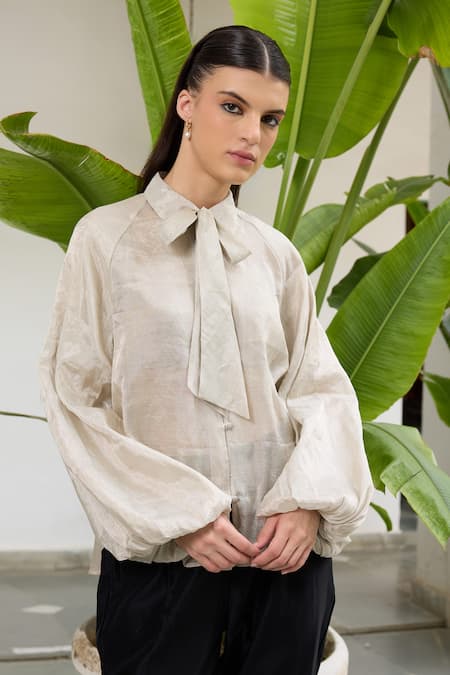 RAAS LIFE_Silver Chanderi Collared Phool Plain Tie Up Shirt _Online_at_Aza_Fashions