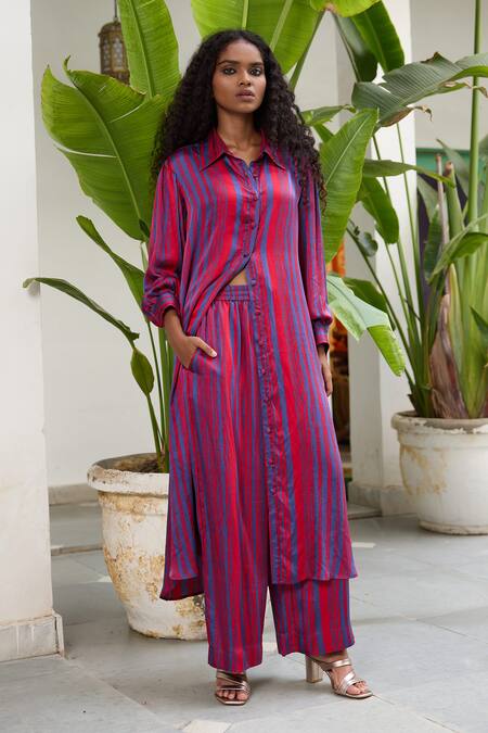 RAAS LIFE Red Velvet Collared Selena Gradient Stripe Print Tunic With Pant