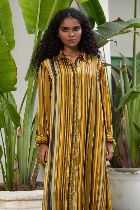 Shop_RAAS LIFE_Multi Color Velvet Collared Selena Striped Print Tunic With Pant_Online_at_Aza_Fashions