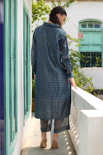 RAAS LIFE Rangrez Stripe Detailed Kurta With Pant 
