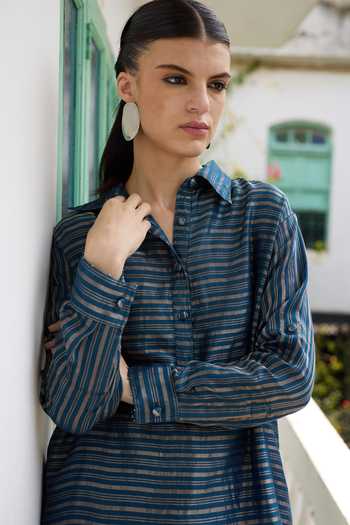 RAAS LIFE Blue Chanderi Collared Rangrez Stripe Detailed Kurta With Pant at Aza Fashions RAAS LIFE_Blue Chanderi Collared Rangrez Stripe Detailed Kurta With Pant _at_Aza_Fashions