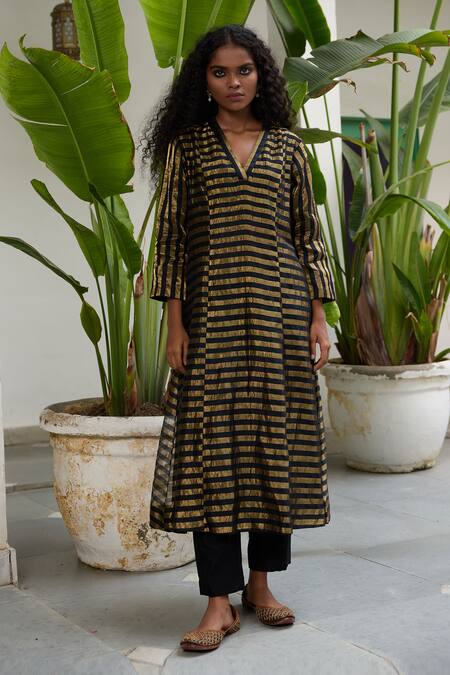 RAAS LIFE Black Chanderi, Cotton Zari V-neck Kalakriti A-line Kurta With Pant Online at Aza Fashions RAAS LIFE_Black Chanderi, Cotton Zari V-neck Kalakriti A-line Kurta With Pant _Online_at_Aza_Fashions