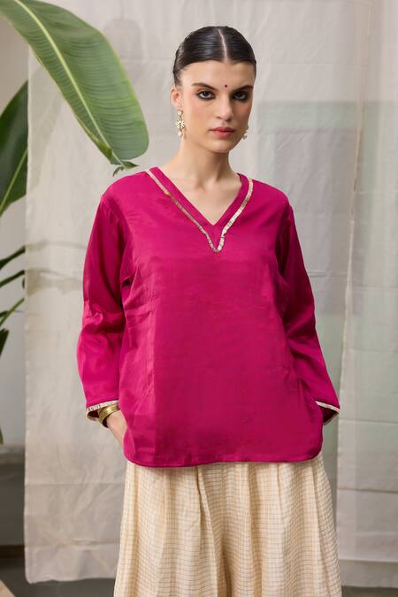 Shop RAAS LIFE Pink Chanderi Zari V-neck Kaveri Hand Woven Tunic Online at Aza Fashions Shop_RAAS LIFE_Pink Chanderi Zari V-neck Kaveri Hand Woven Tunic _Online_at_Aza_Fashions