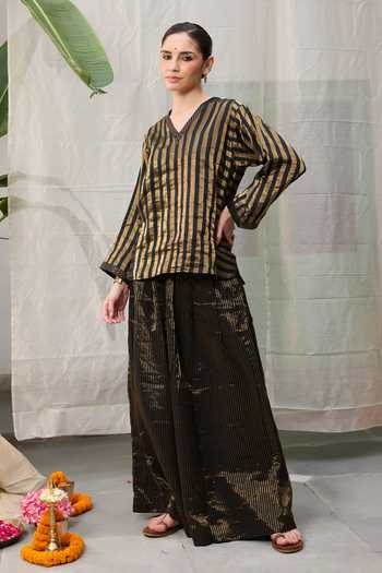 Buy_RAAS LIFE_Black Chanderi Zari V-neck Kaveri Stripe Pattern Tunic With Wide Legged Pant _Online_at_Aza_Fashions
