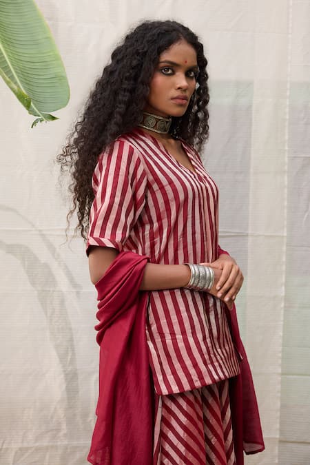 Raas Life_Maroon Hand Woven Chanderi Striped Zari V Neck Amala Tunic _Online_at_Aza_Fashions