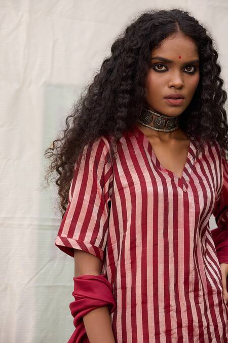 Shop_Raas Life_Maroon Hand Woven Chanderi Striped Zari V Neck Amala Tunic _Online_at_Aza_Fashions