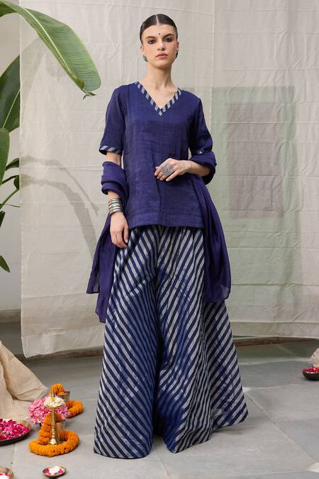 Shop_RAAS LIFE_Blue Chanderi Zari V-neck Stripe V Short Tunic _Online_at_Aza_Fashions