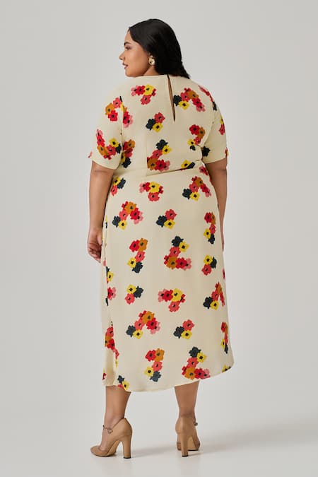 Shop_Neetiandmudita_Multi Color Crepe Print Abstract Motif Round Neck Elysian Shift Dress _at_Aza_Fashions