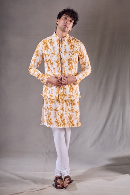 Aryavir Malhotra Tie Dye Swerve Print Bundi Kurta Set 