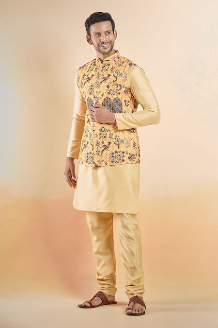 Aryavir Malhotra Garden Woven Bundi & Kurta Set 