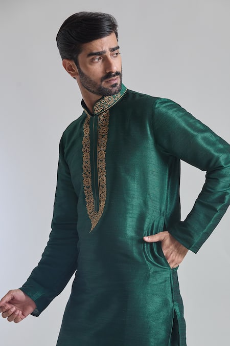 Arihant Rai Sinha Green Banarasi Art Silk Woven Fiore Placket Embroidered Kurta With Churidar  6