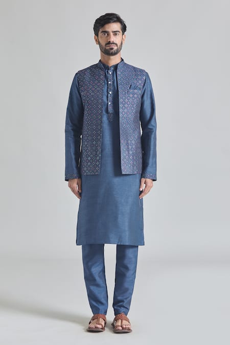 Arihant Rai Sinha Blue Silk Embroidery Geometric Thread Bundi at Aza Fashions Arihant Rai Sinha_Blue Silk Embroidery Geometric Thread Bundi _at_Aza_Fashions