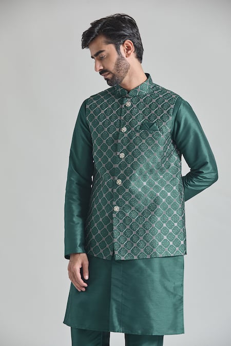 Arihant Rai Sinha Green Silk Embroidery Thread Bundi Online at Aza Fashions Arihant Rai Sinha_Green Silk Embroidery Thread Bundi _Online_at_Aza_Fashions