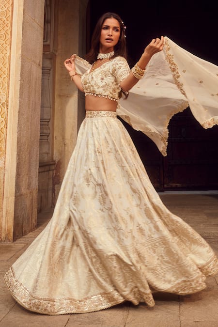 Shop_Lashkaraa_Off White Brocade, Organza Sequins, Beads, Zari V-neck Floral Woven Lehenga Set _Online_at_Aza_Fashions