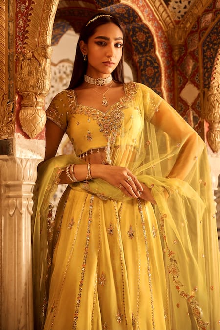 Lashkaraa_Yellow Viscose, Net Sequins, Zari, Beads Sweetheart Neck Embroidered Lehenga Set _at_Aza_Fashions